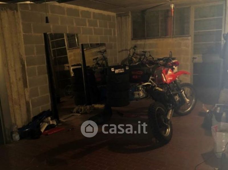 Garage/Posto auto in Vendita in Via Gabriele Rossetti a Genova