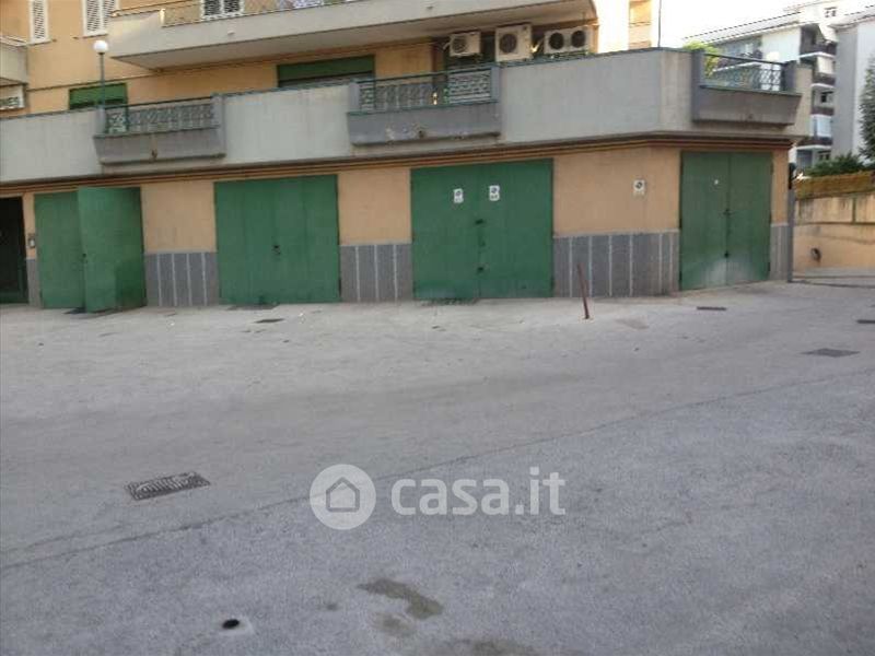 Garage/Posto auto in Affitto in Via Giotto 45 a Aversa