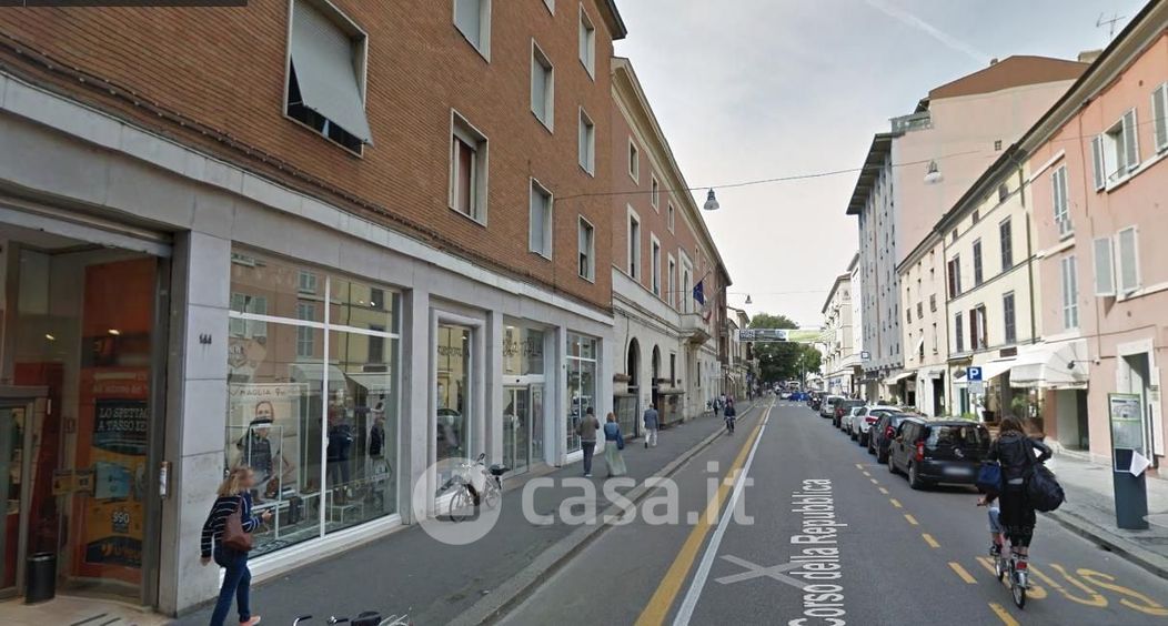 Negozio/Locale commerciale in Vendita in Corso della Repubblica 169 a Forlì