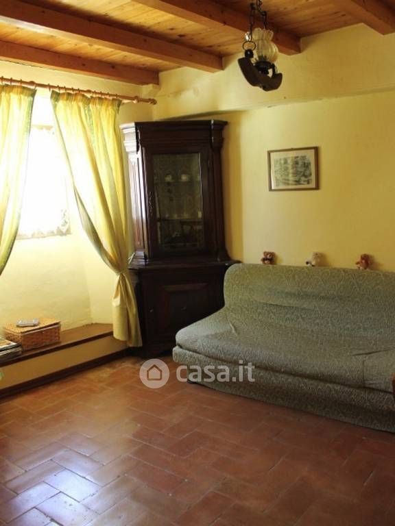 Appartamento in Vendita in a Borgo Val di Taro