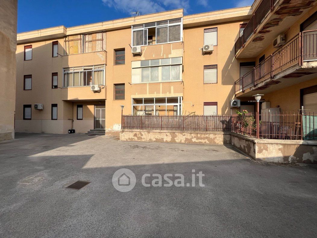 Appartamento in Vendita in Vicolo Sciacca 10 a Palermo