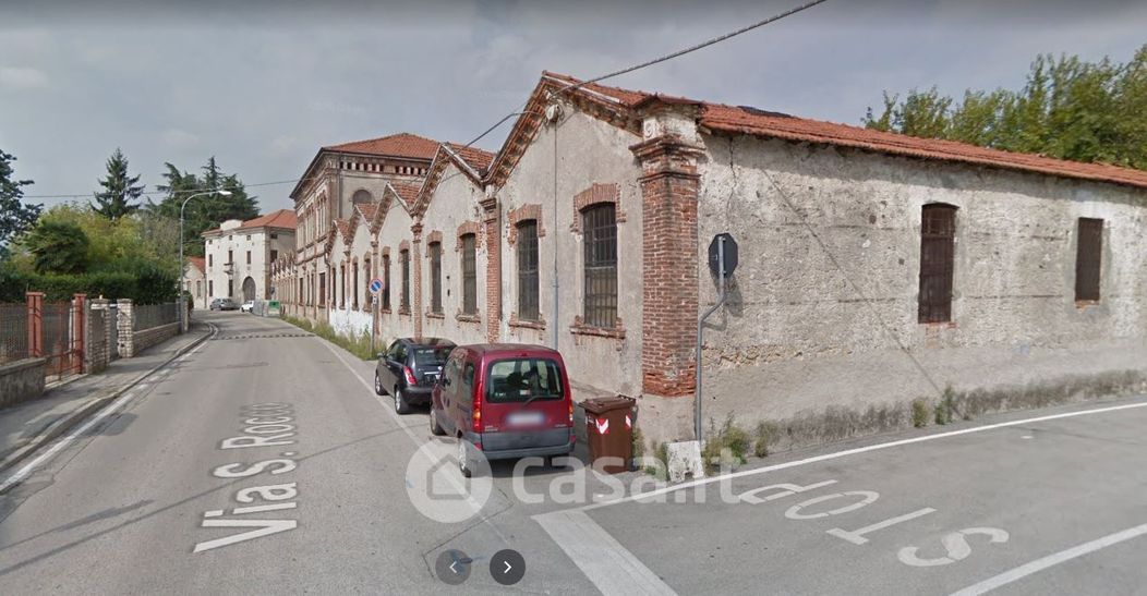 Stabile / Palazzo in Vendita in Via San Rocco 13 a Thiene