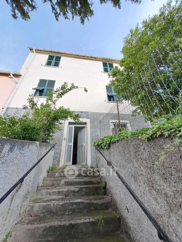 Casa Bi/Trifamiliare in Vendita in Via Marmorassi a Savona