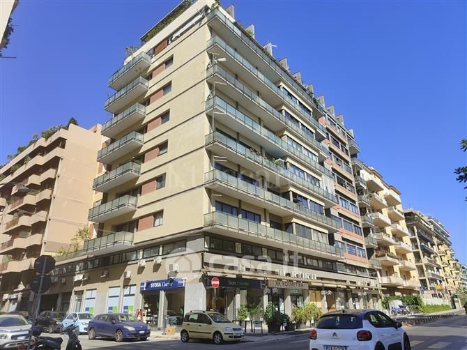 Appartamento in Vendita in Via Marchese di Villabianca a Palermo