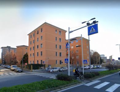Appartamento in Vendita in Via Lorenteggio 205 a Milano