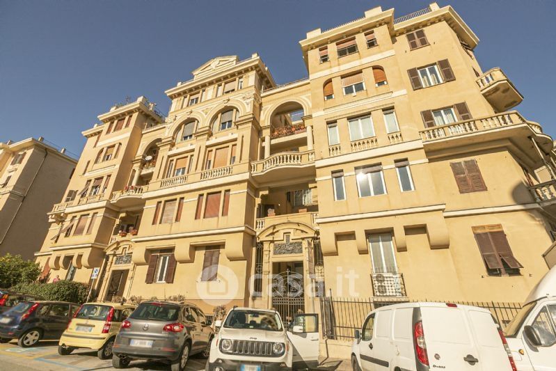 Appartamento in Vendita in Via Rodi a Genova