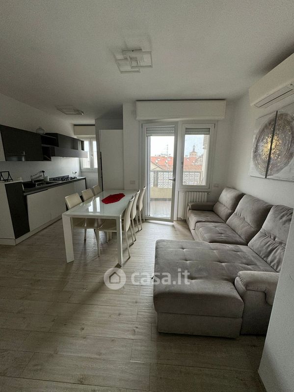 Appartamento in Affitto in Via Casale a Milano