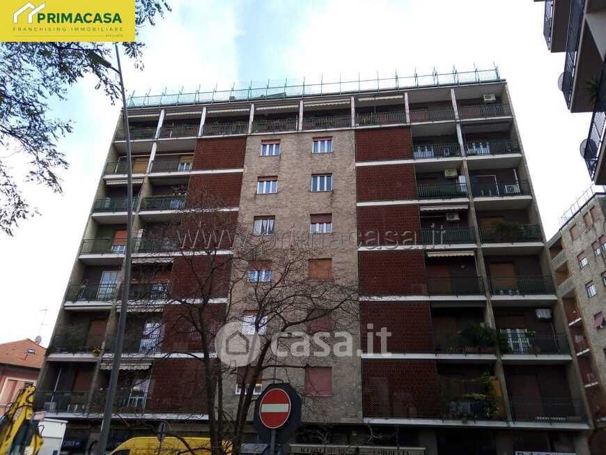 Appartamento in Vendita in Via Antonio Canova 34 a Monza