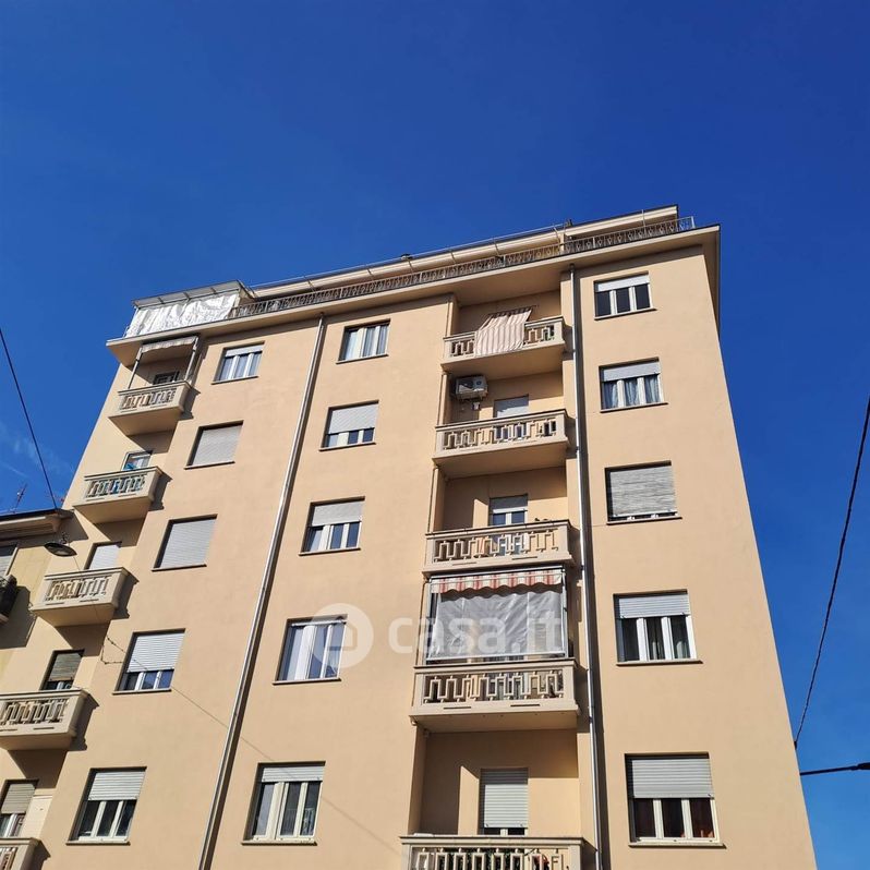 Appartamento in Vendita in Via Livorno 7 a Torino
