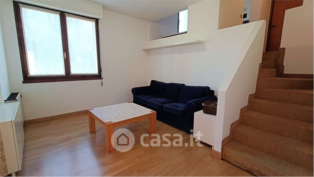 Appartamento in Affitto in Via Carso 53 a Como
