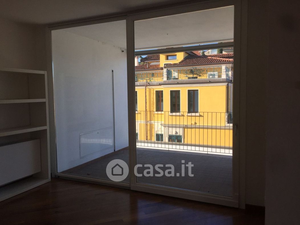 Appartamento in Vendita in Contrà Mure Porta Nova a Vicenza