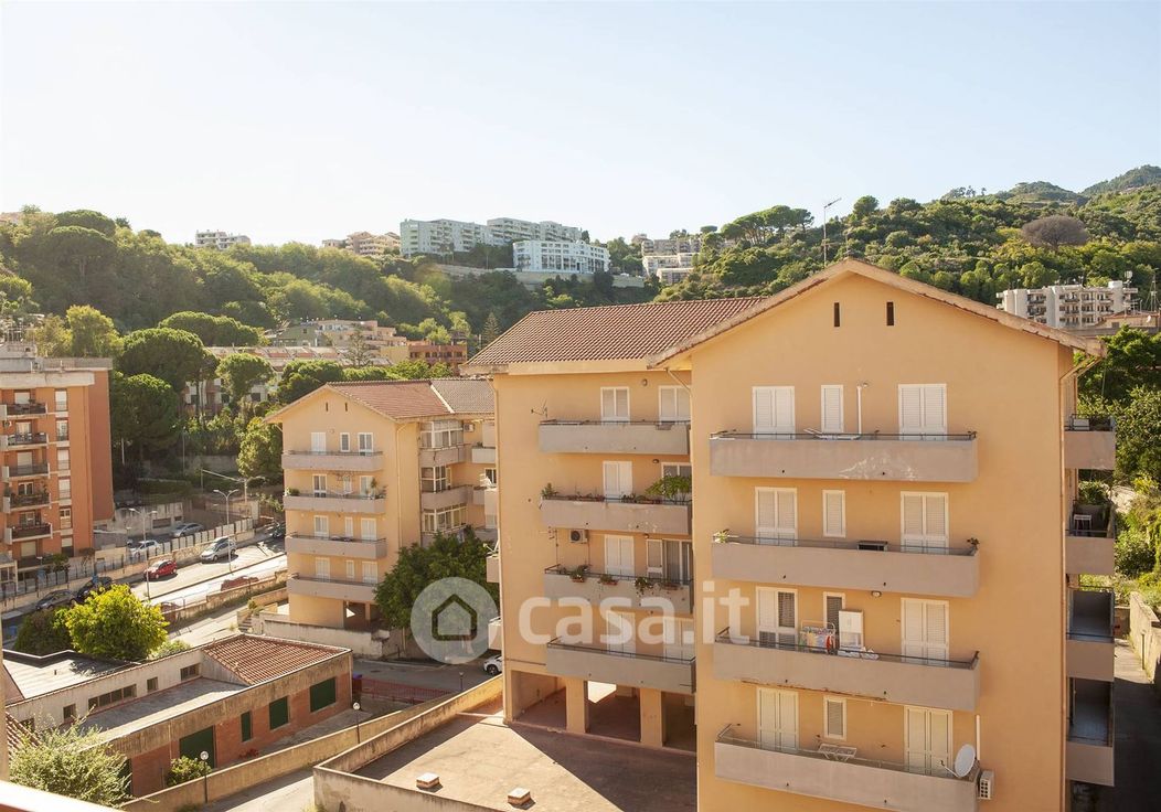 Appartamento in Vendita in Via Leonardo Sciascia a Messina