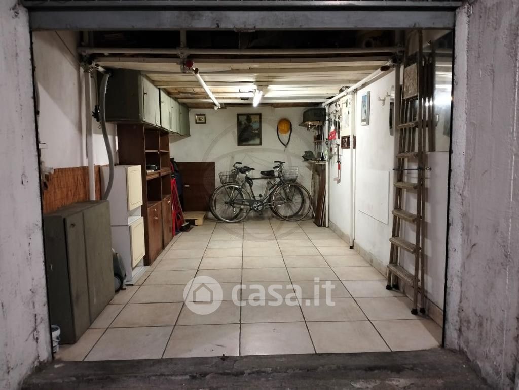 Garage/Posto auto in Vendita in Via Palestro a Terni