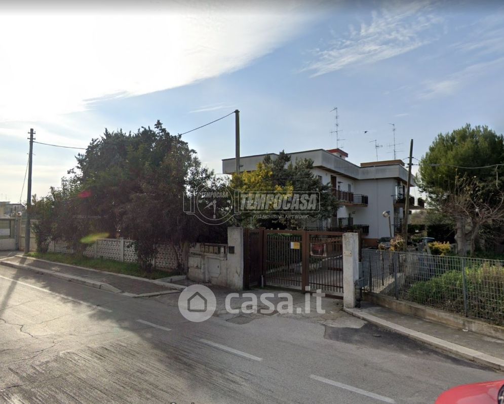 Appartamento in Vendita in Viale Gennaro Trisorio-Liuzzi a Bari