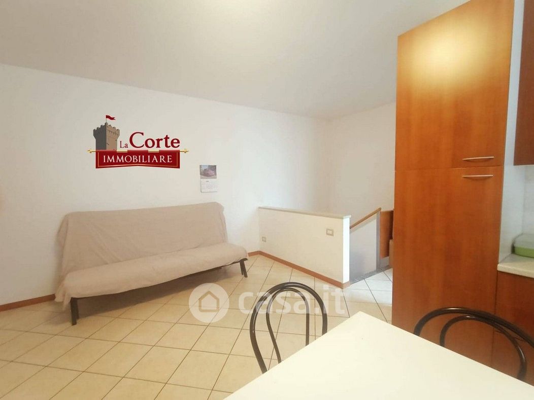 Appartamento in Affitto in Corso della libertà a Cesano Maderno