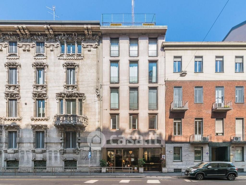 Ufficio in Vendita in Corso Monforte a Milano