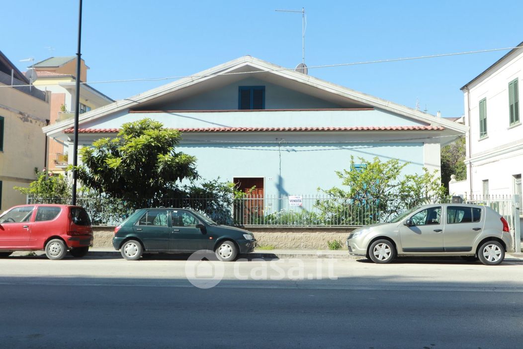 Villa in Vendita in Via Nazionale Adriatica Nord 53 a Pescara