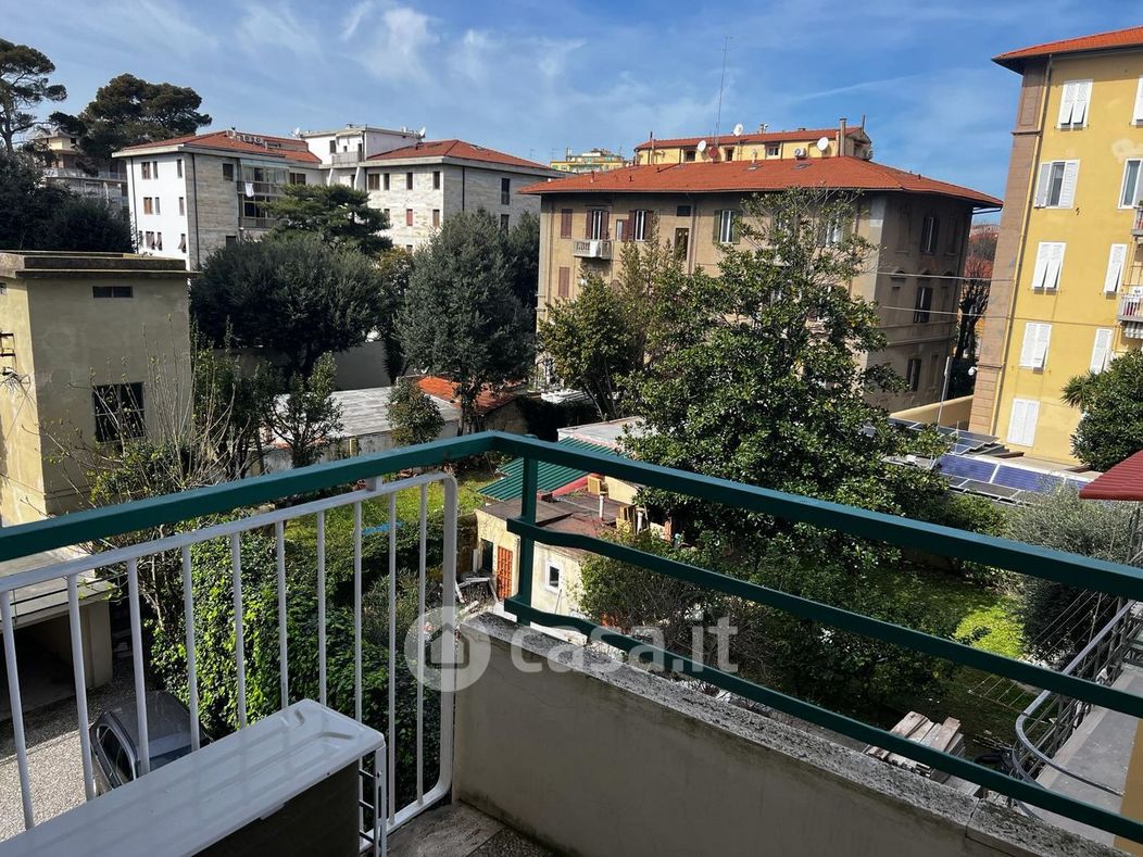 Appartamento in Vendita in Via Diomede Bonamici a Livorno