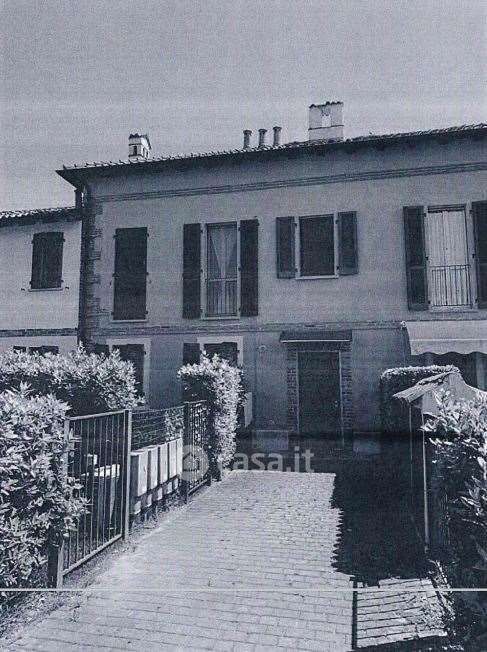 Casa Bi/Trifamiliare in Vendita in Strada della Paiola 1621 a Pavia