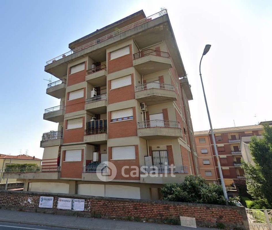 Appartamento in Vendita in Via Monfalcone 11 a Pistoia