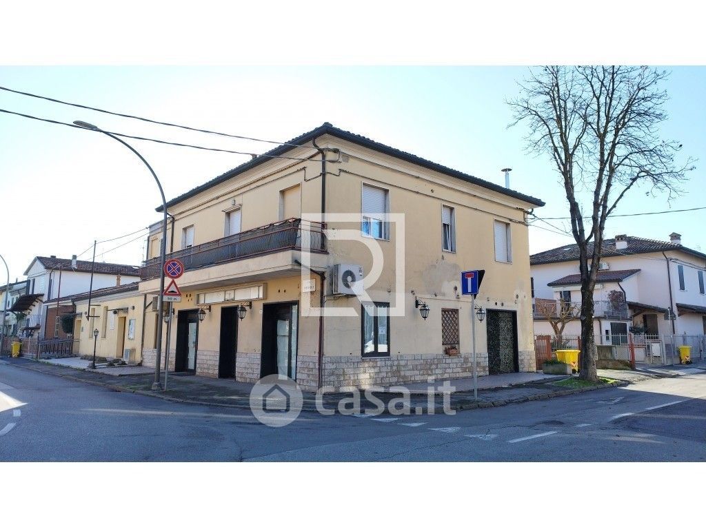 Casa indipendente in Vendita in Via Fontanelle 4 a Forlì