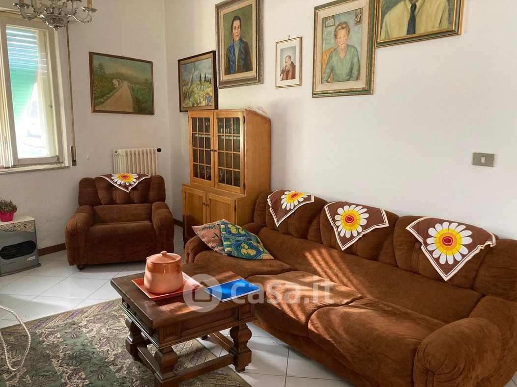 Appartamento in Vendita in Località Chiani a Arezzo