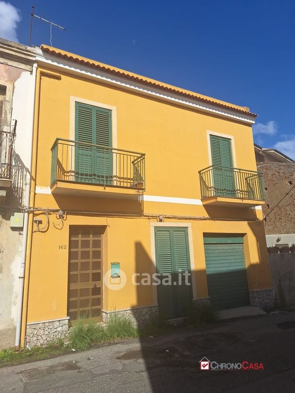 Casa Bi/Trifamiliare in Vendita in Via Nazionale 160 a Messina