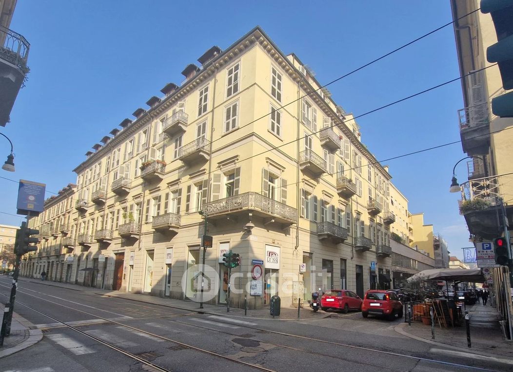 Appartamento in Affitto in Via Accademia Albertina a Torino