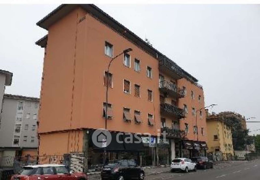 Negozio/Locale commerciale in Vendita in Via Gian Battista Cipani 16 a Brescia