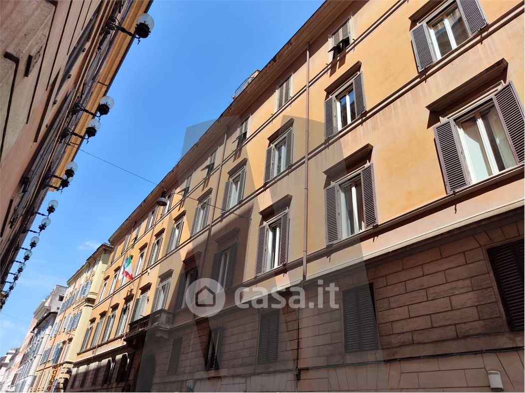 Appartamento in Vendita in Via della Scrofa 39 a Roma