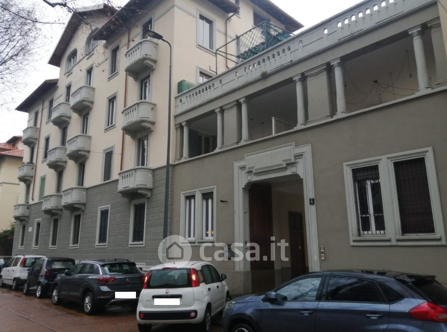 Appartamento in Vendita in Via Pascoli 4 a Milano
