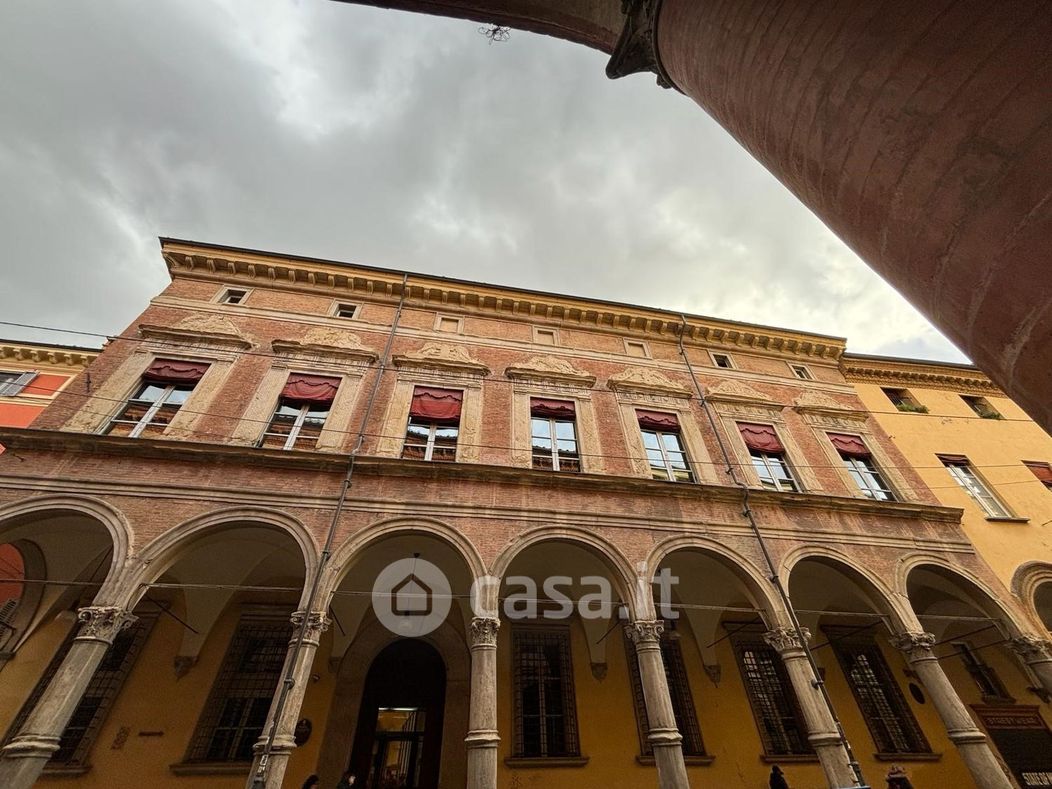 Stabile / Palazzo in Affitto in Via Galliera a Bologna