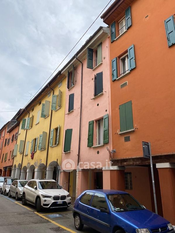 Appartamento in Vendita in Via Mirasole a Bologna