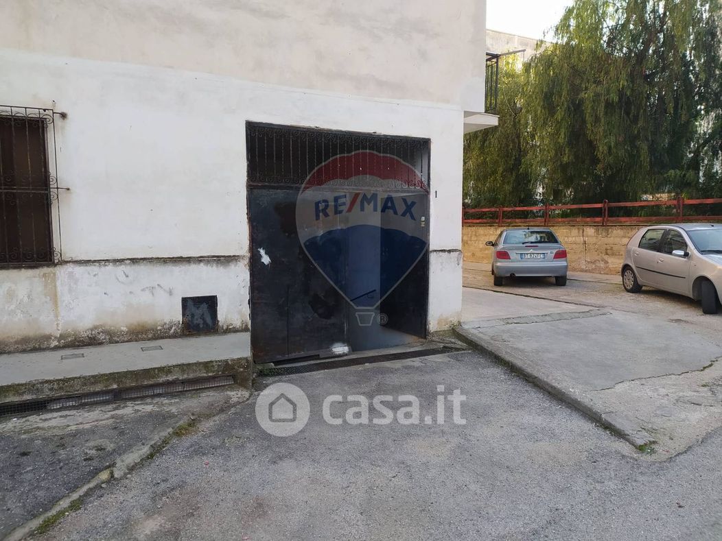 Garage/Posto auto in Vendita in Piazza Don Luigi Sturzo 1 a Mattinata
