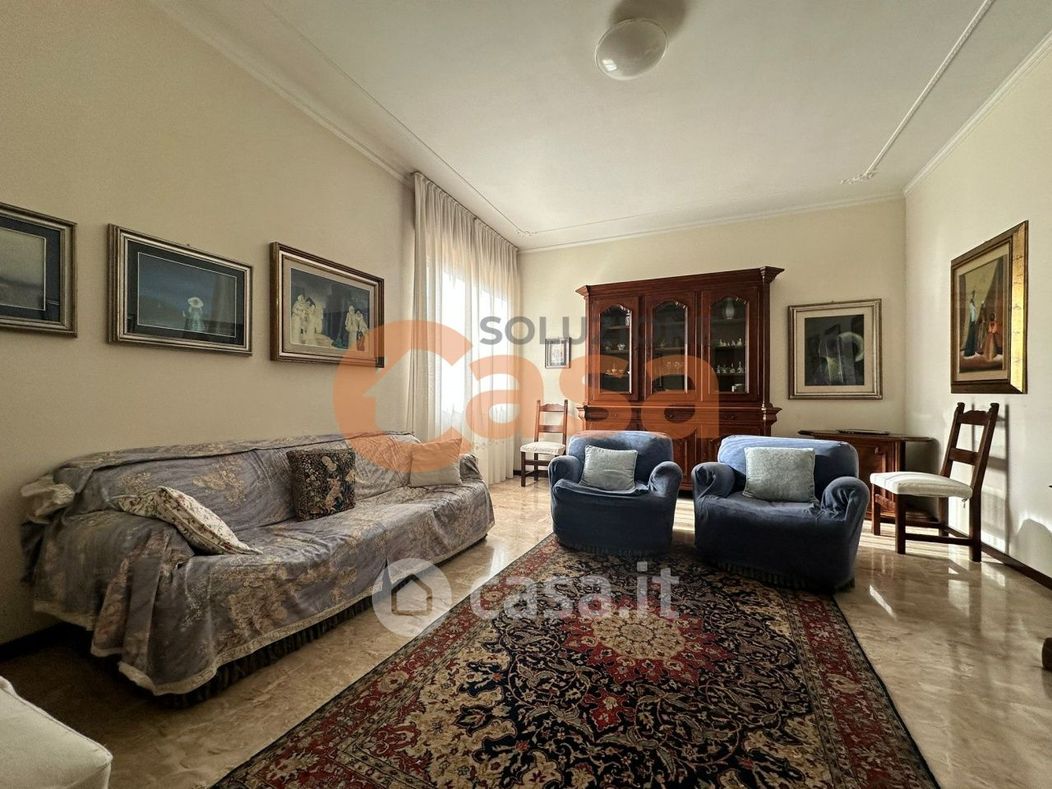 Appartamento in Vendita in Via Giacomo Puccini a Piacenza