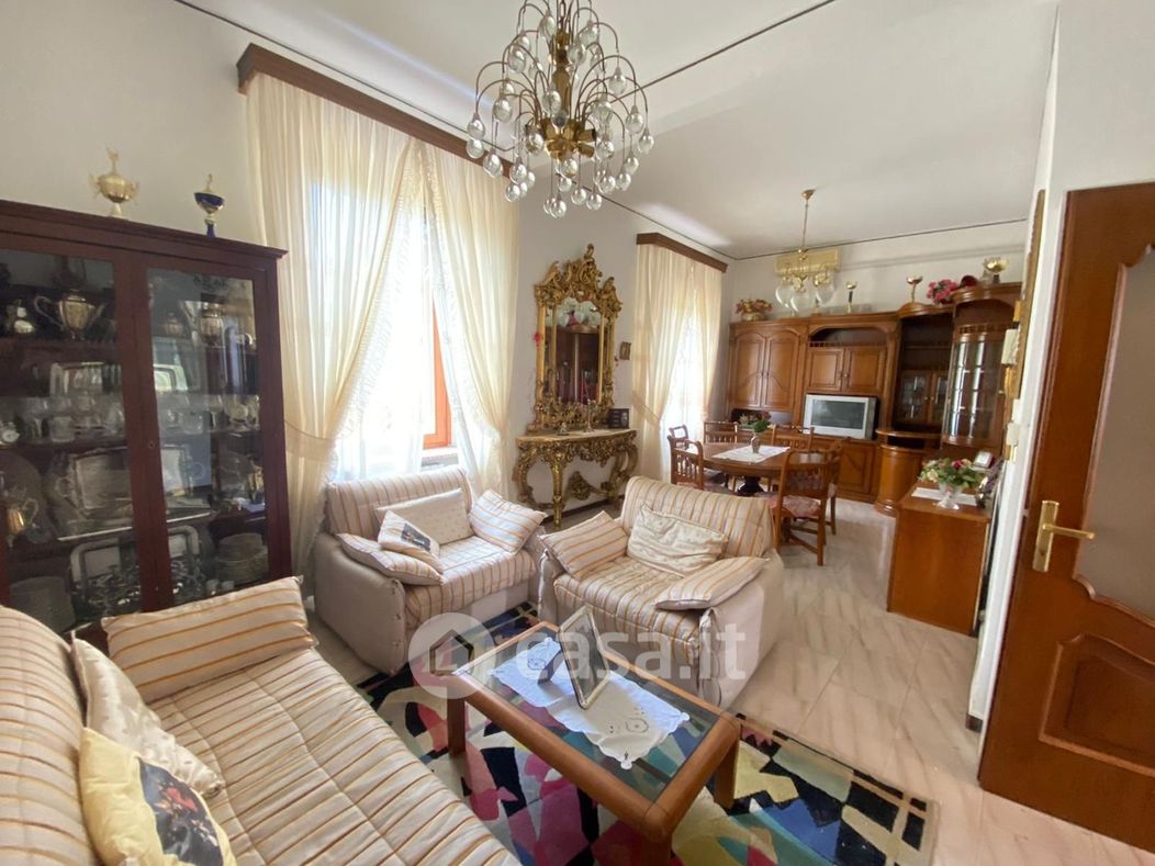 Appartamento in Vendita in Viale Sicilia a Pavia