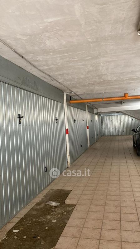Garage/Posto auto in Vendita in Via AMALFI a Casalnuovo di Napoli