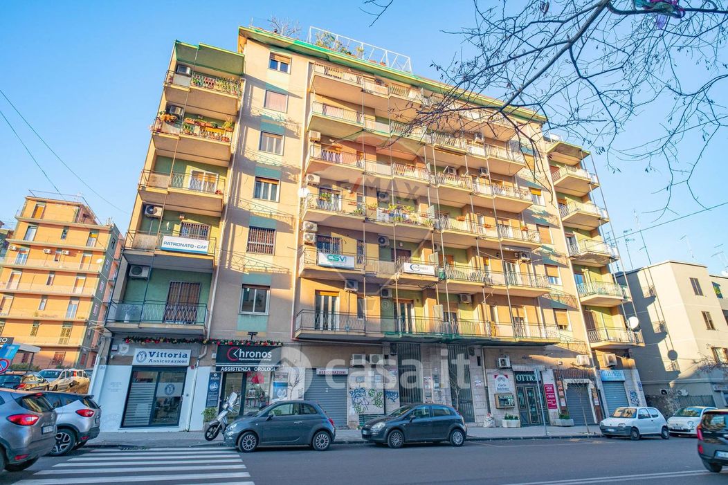 Appartamento in Vendita in Viale Mario Rapisardi 348 a Catania