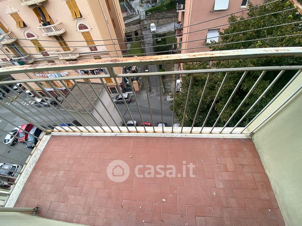 Appartamento in Vendita in Via Guido Agosti a Genova