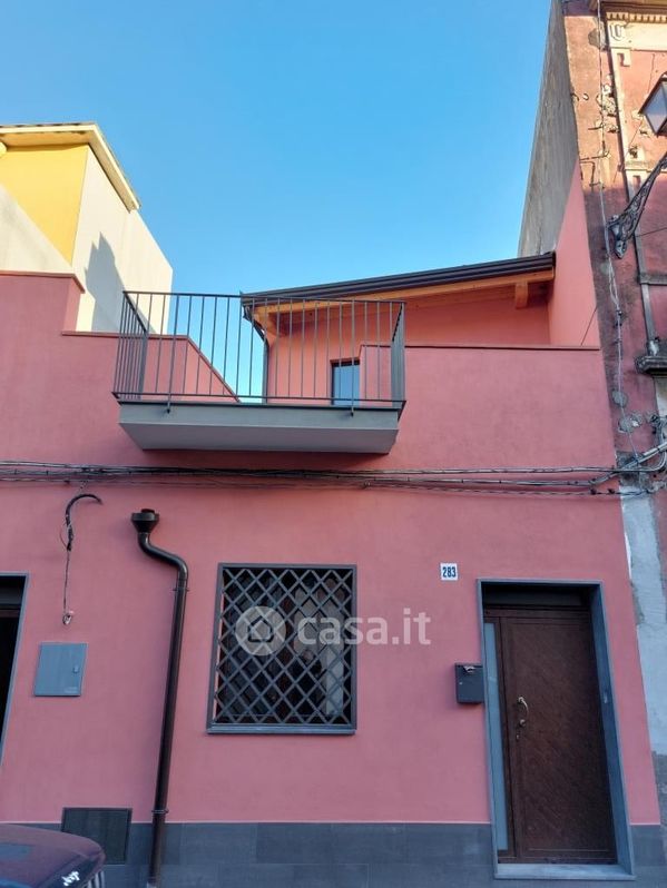 Casa indipendente in Affitto in Via Dafnica a Acireale