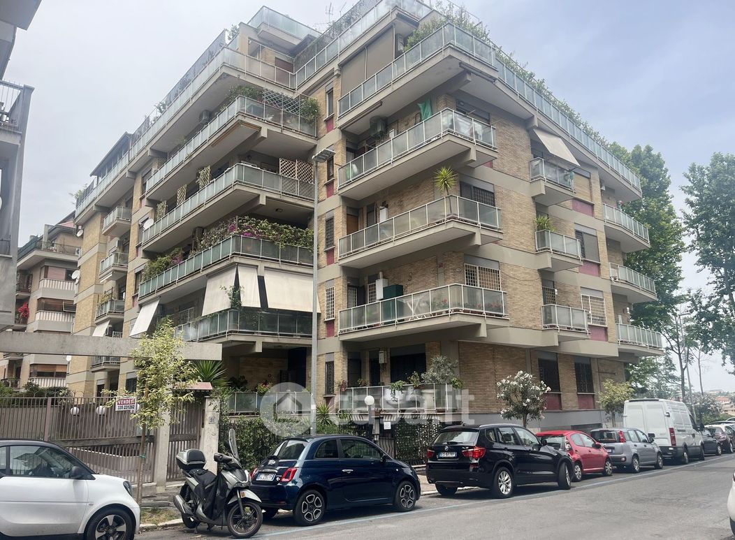 Appartamento in Affitto in Via Filippo Marchetti 35 a Roma