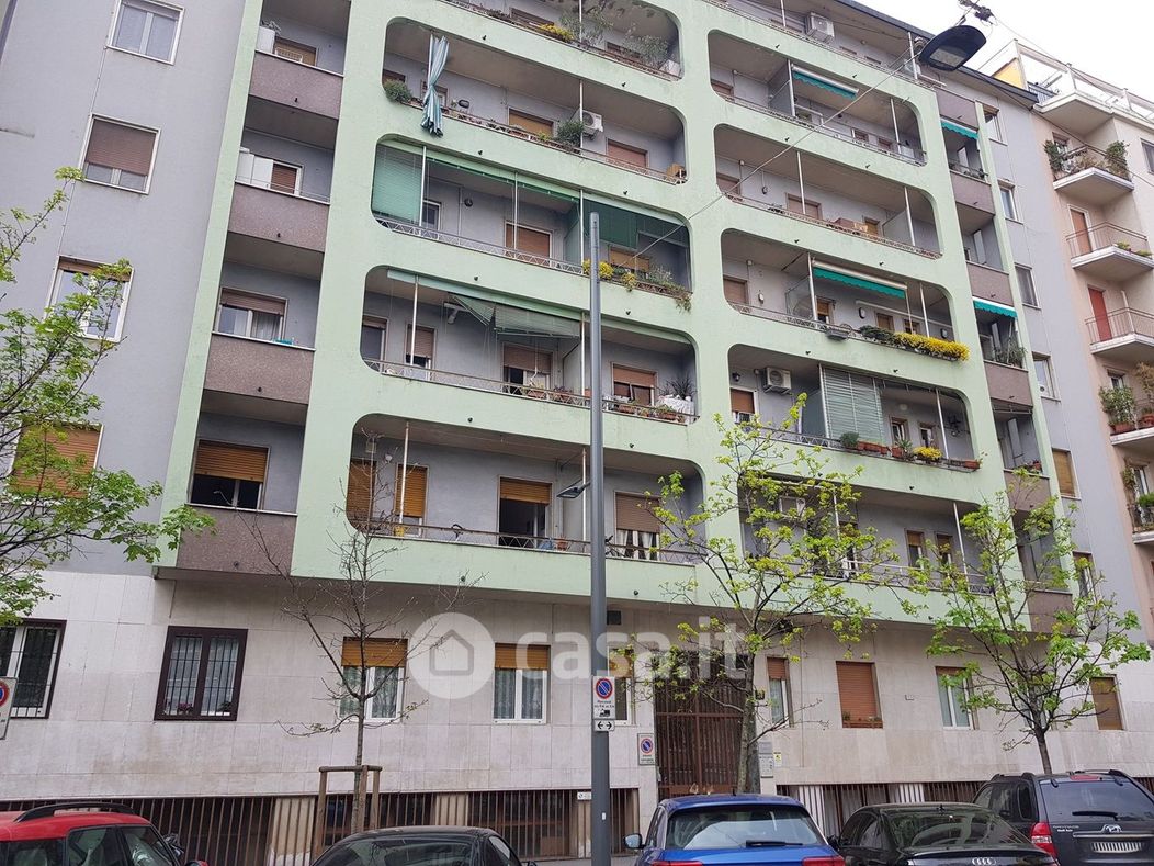 Appartamento in Vendita in Via Marcantonio Colonna 57 a Milano