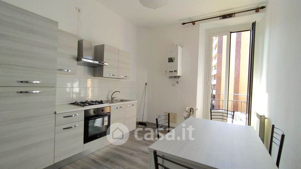 Appartamento in Affitto in Via Pier Candido Decembrio a Milano