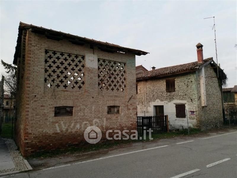 Rustico/Casale in Vendita in Via Parz a Teglio Veneto