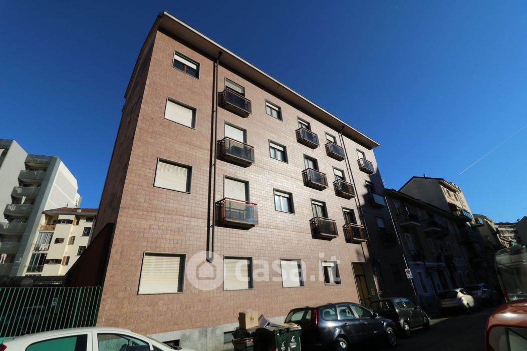 Appartamento in Vendita in Via Rocca de' Baldi 21 a Torino