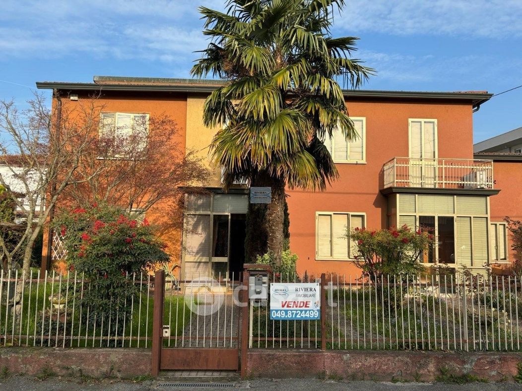 Casa indipendente in Vendita in Via Alessandro Volta a Padova