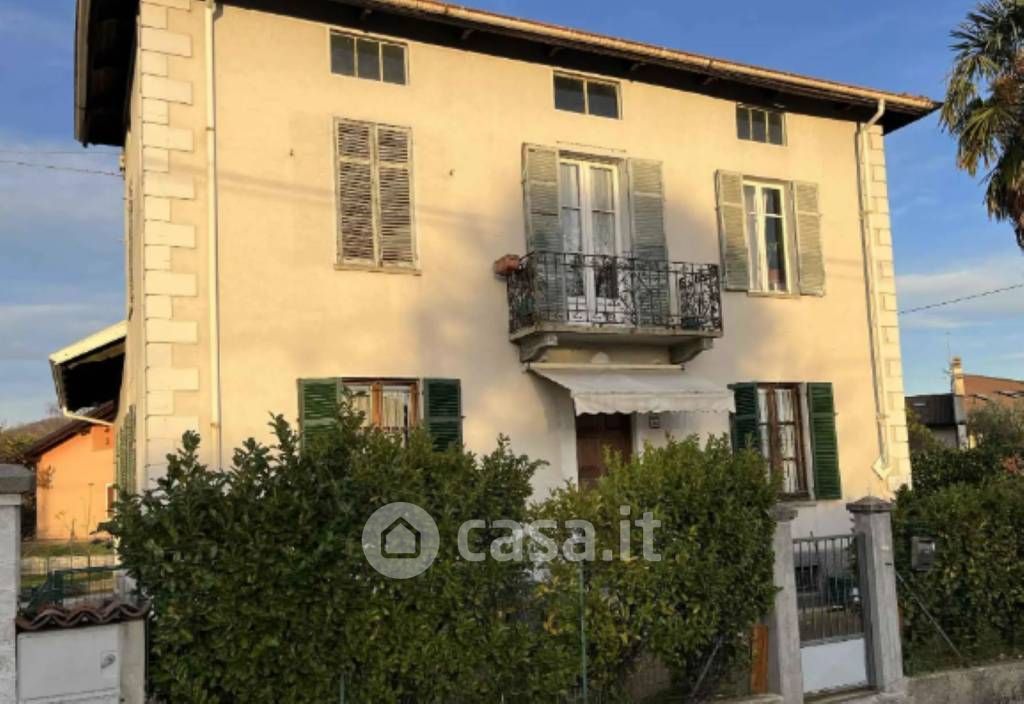 Appartamento in Vendita in Strada Comunale Vaglio Colma Pettinengo a Biella