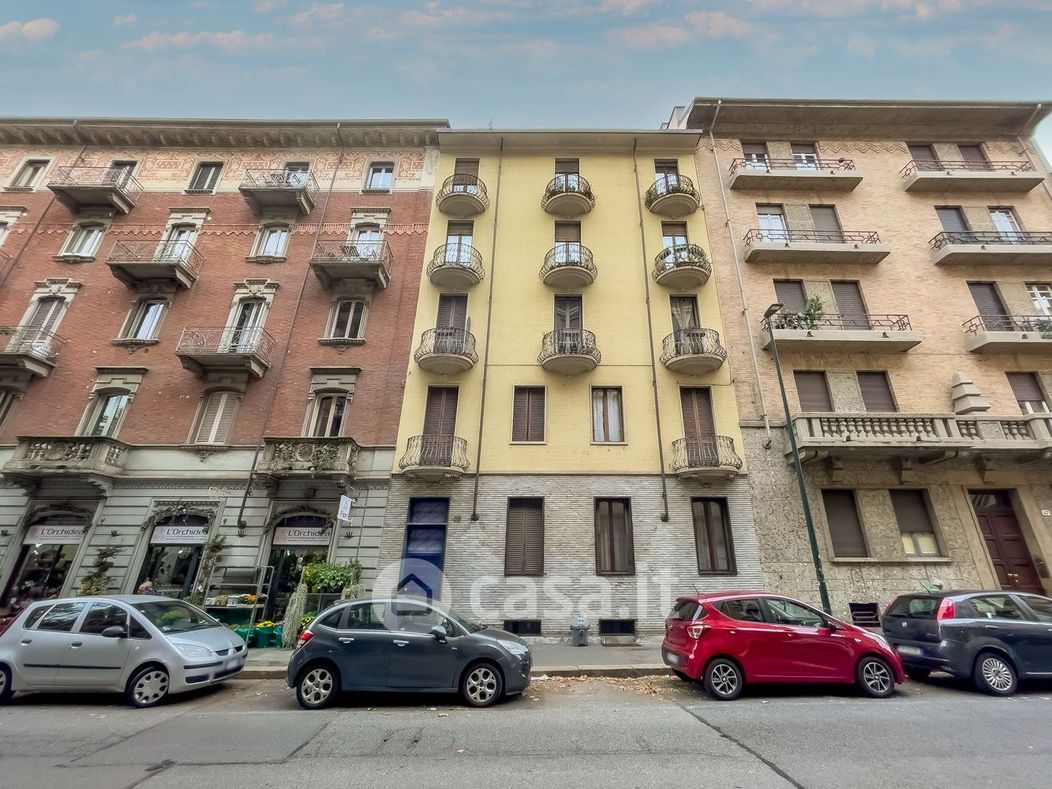 Appartamento in Vendita in Via Caboto 45 a Torino