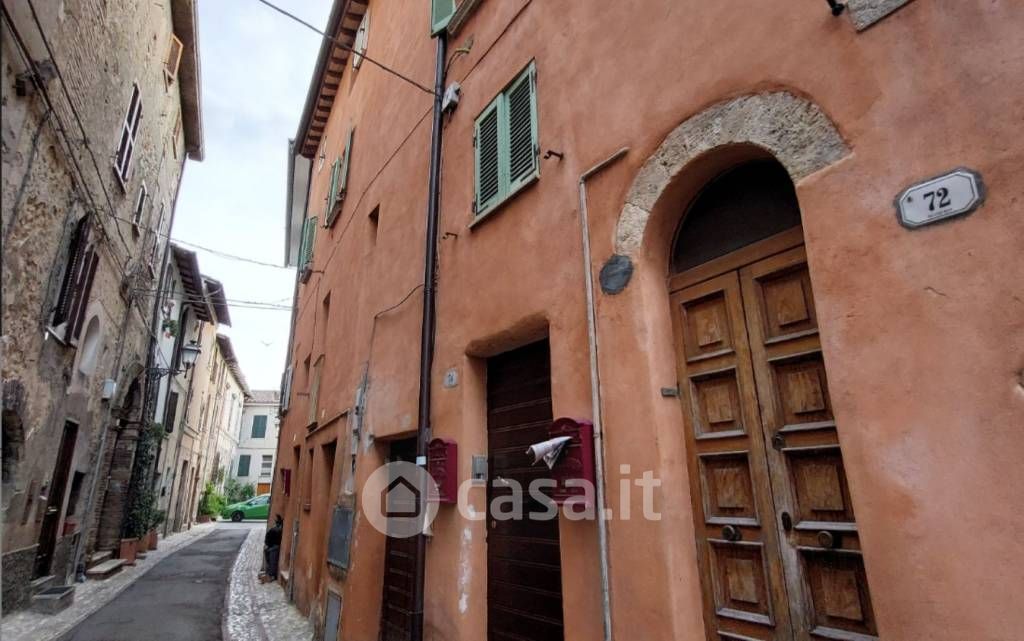 Appartamento in Vendita in Via Luigi Masi 74 a Terni