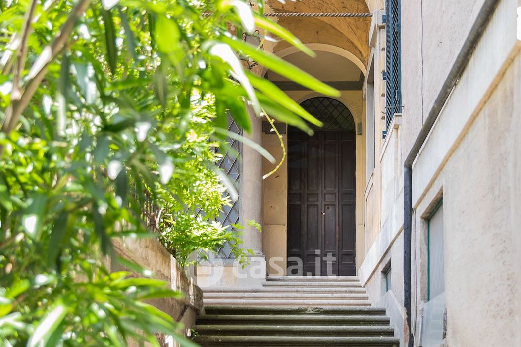 Appartamento in Vendita in Via Antonio Bertoloni a Roma